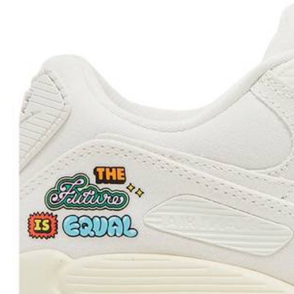 Nike Men’s Air Max 90 SE
Sail/Cashmere/Team Gold/
Sneakers 
Style FD0867-133 - Picture 8 of 16